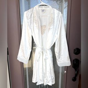 Linea Donatella Cream Satin Robe with Lace Detail